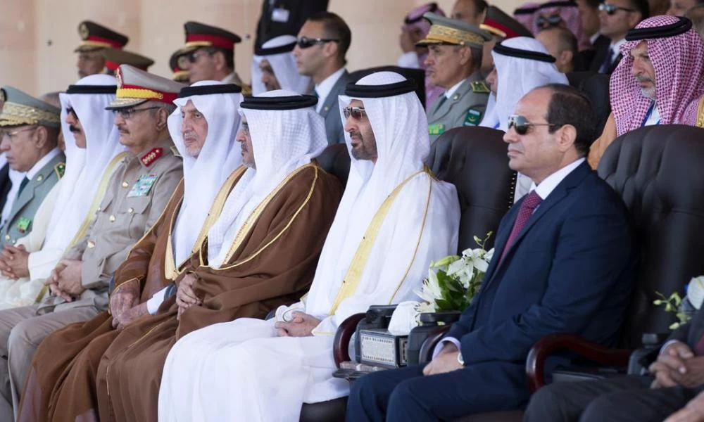 ΗΑΕ-Αίγυπτος ''τελειώνουν'' ενεργειακά την Τουρκία